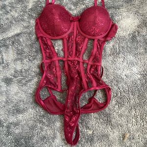 Burgundy Teddy
